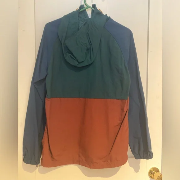 L.L. Bean- Women's Mountain Classic Anorak, Multi-Color, S Reg - Picture 2 of 7